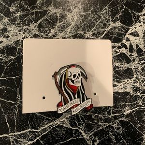 Pin for clothing/hat